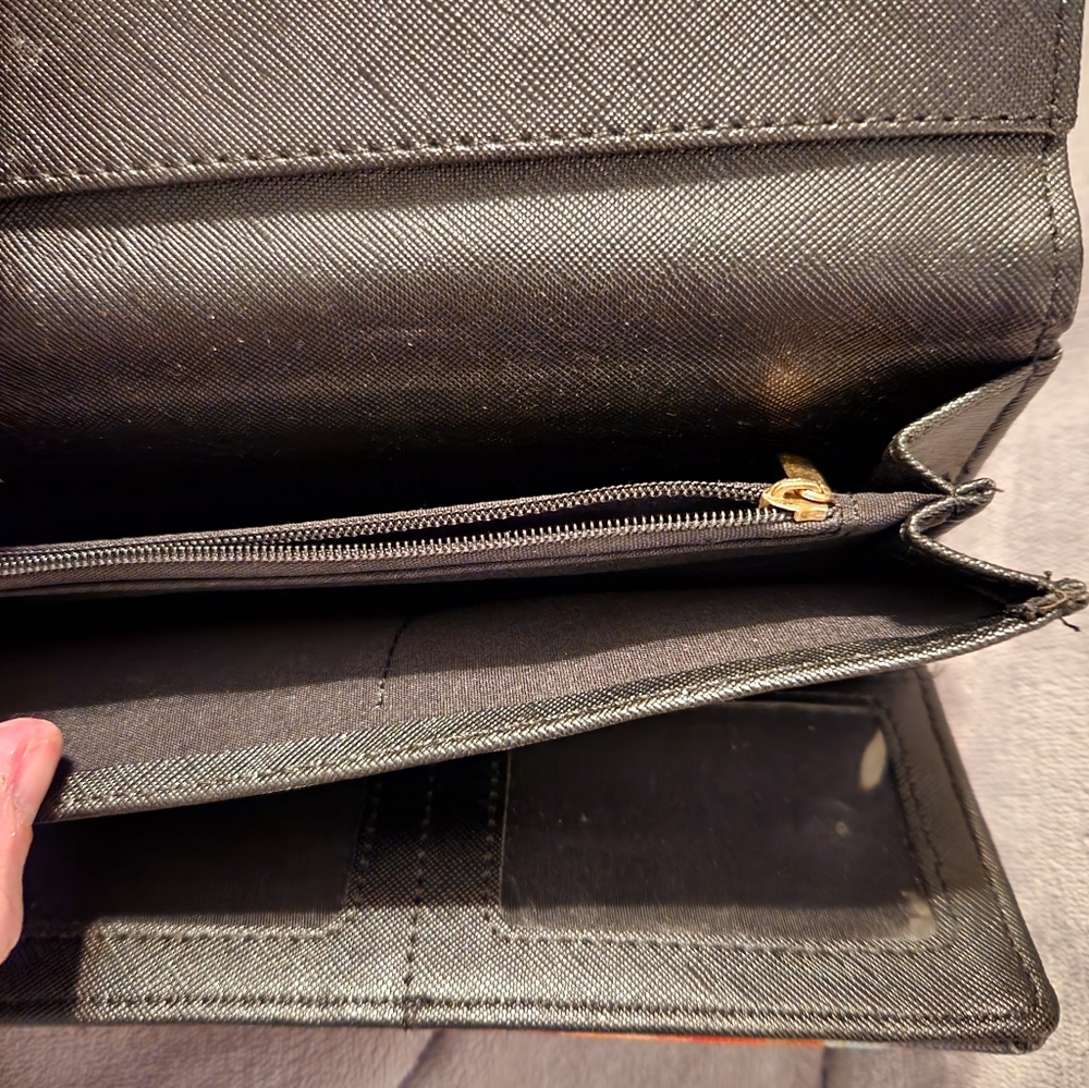 Wallet - Picture 4 of 4